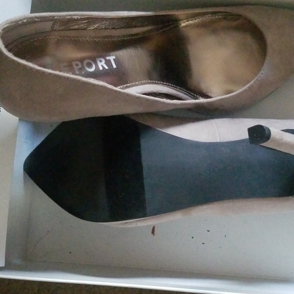 Shoes - Picture 3 of 3